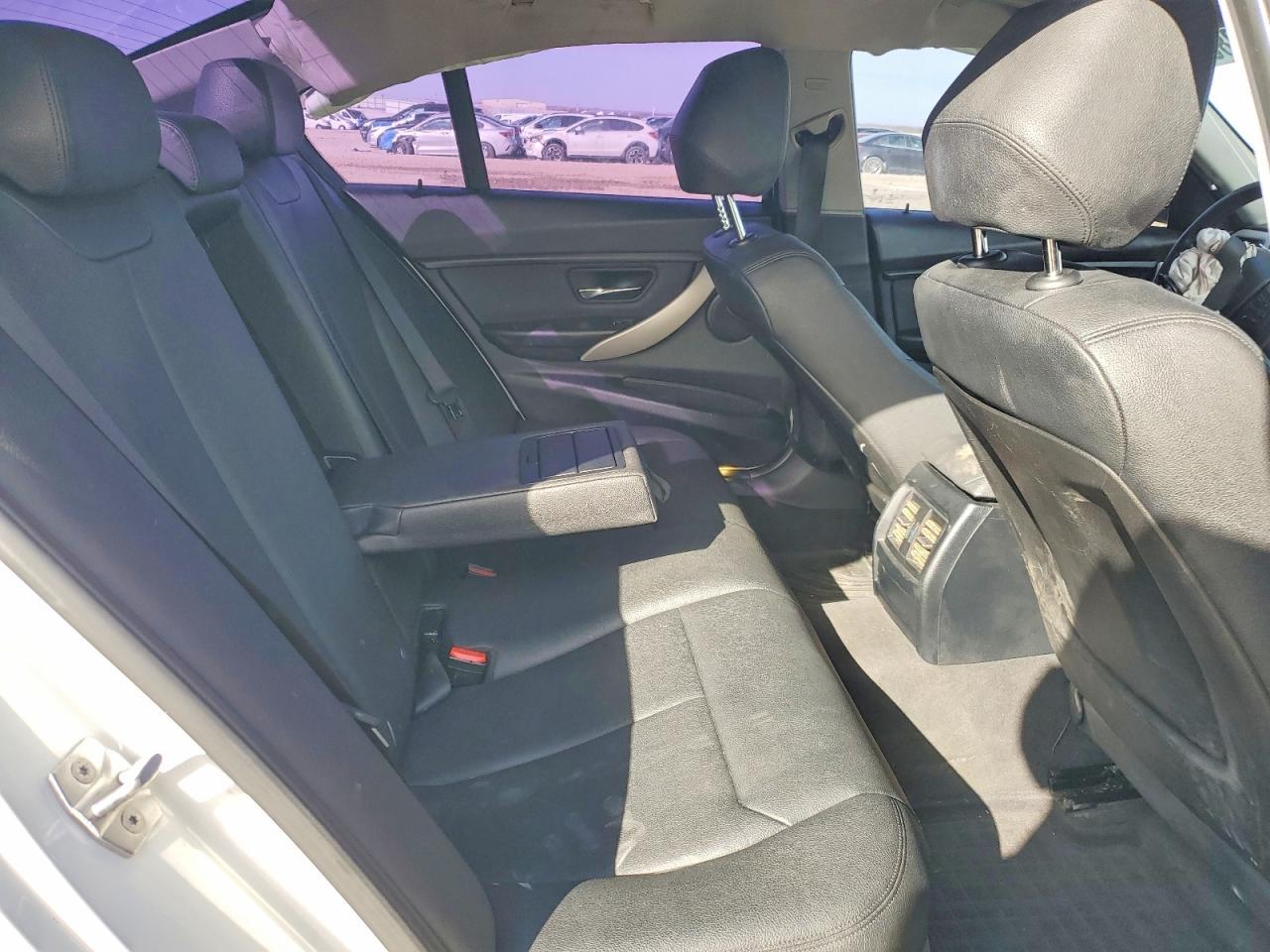 2016 BMW 320 Xi - zdjęcie 10
