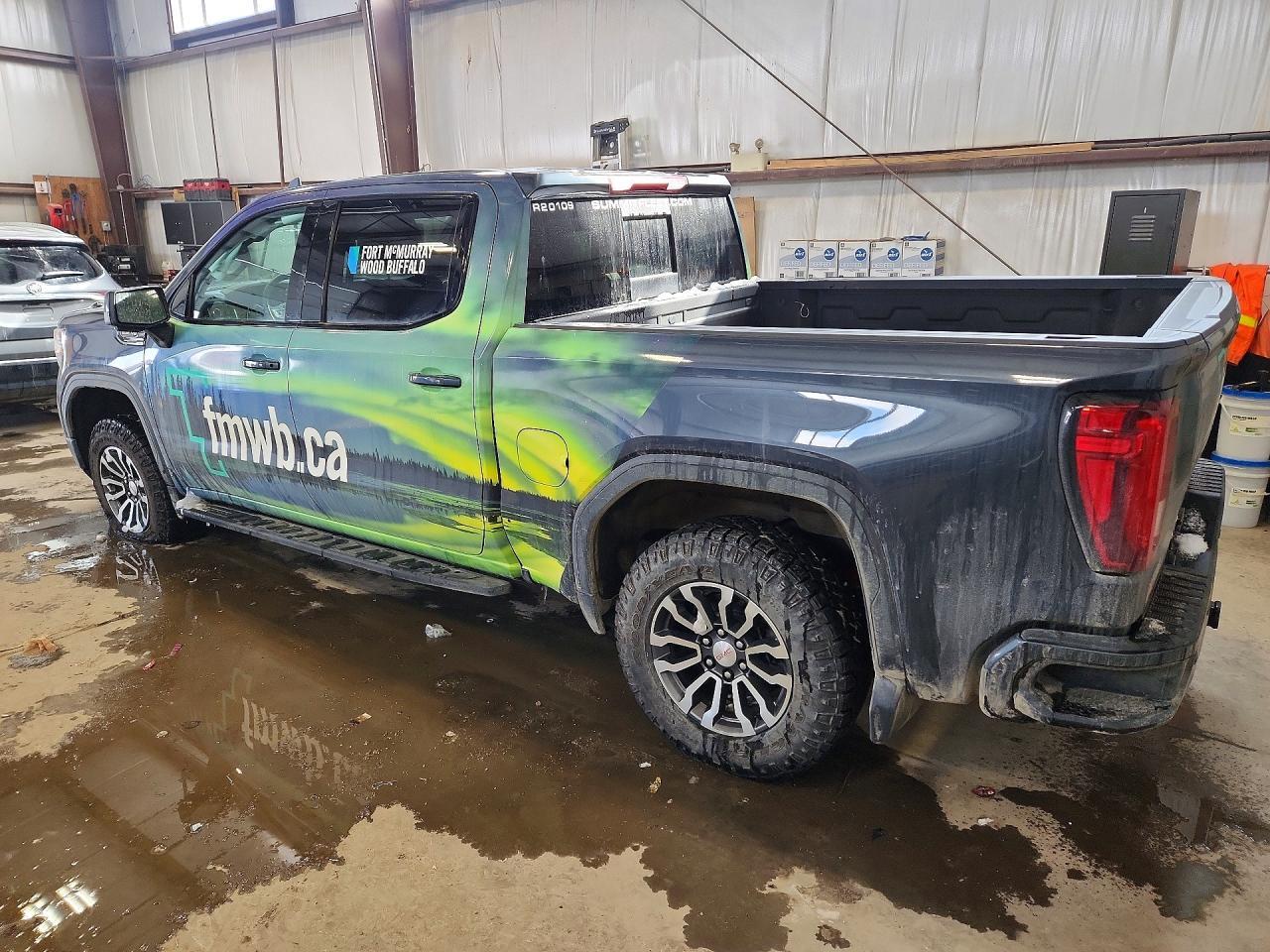 2022 GMC 1500 - zdjęcie 2