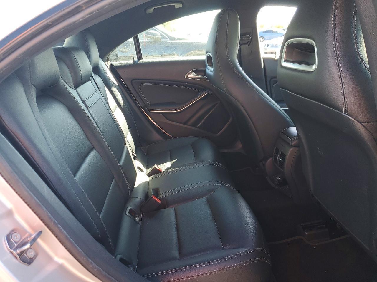 2019 Mercedes-Benz Cla 250 - zdjęcie 10