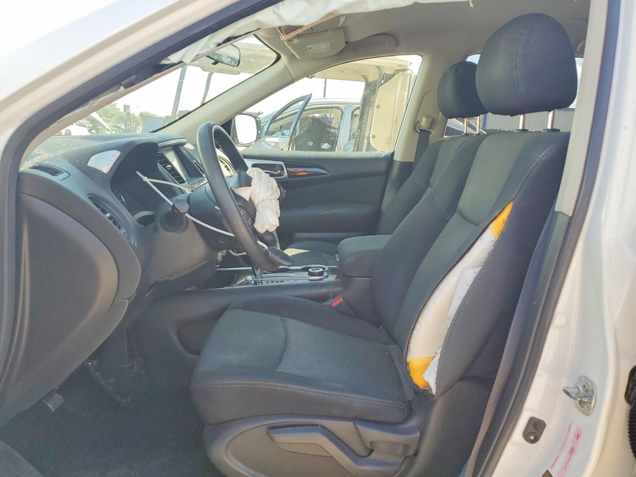 2017 Nissan Pathfinder S - zdjęcie 7