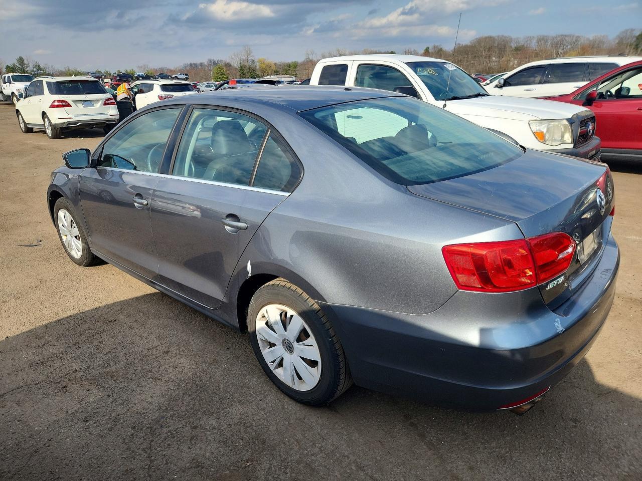 2013 Volkswagen Jetta Se - zdjęcie 2