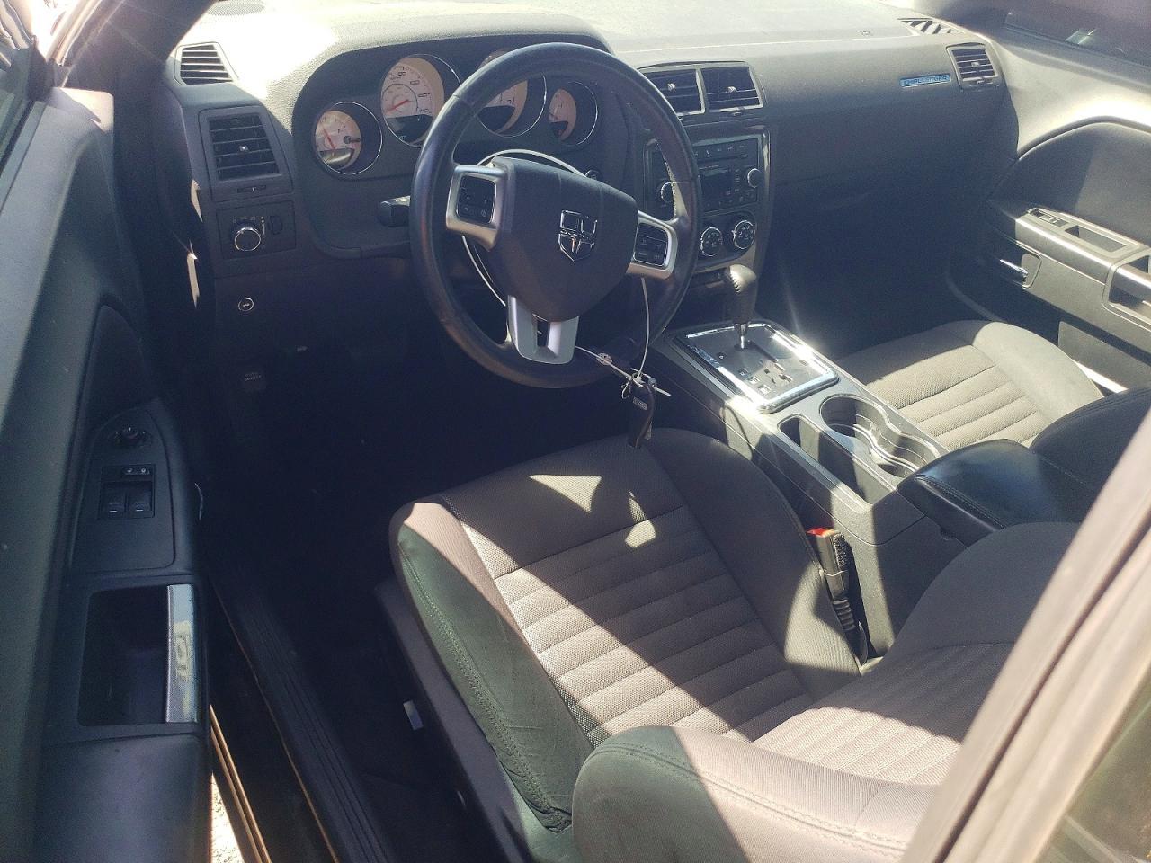 2014 Dodge Challenger Sxt - zdjęcie 8