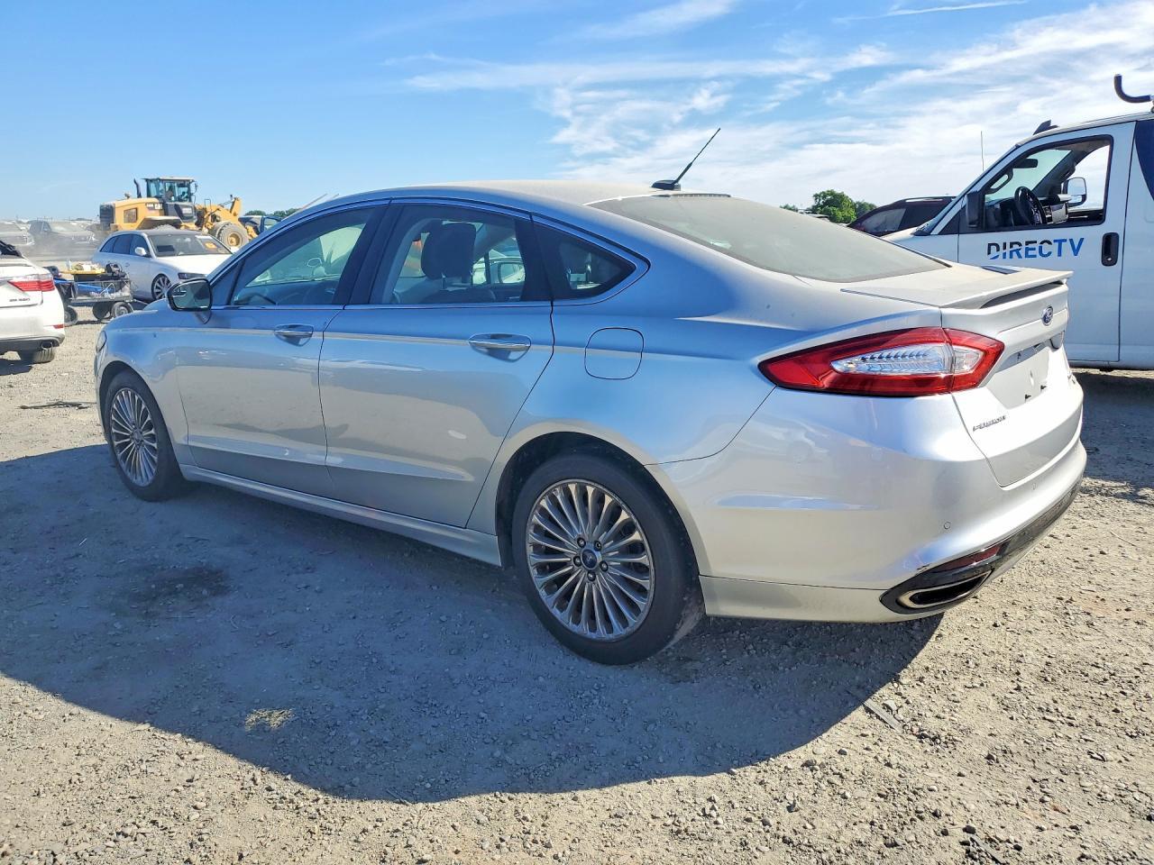 2014 Ford Fusion Titanium - zdjęcie 2