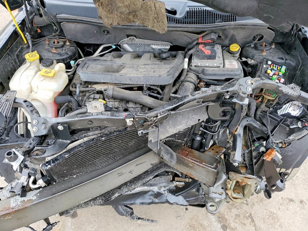 2016 Jeep Compass Latitude - zdjęcie 12