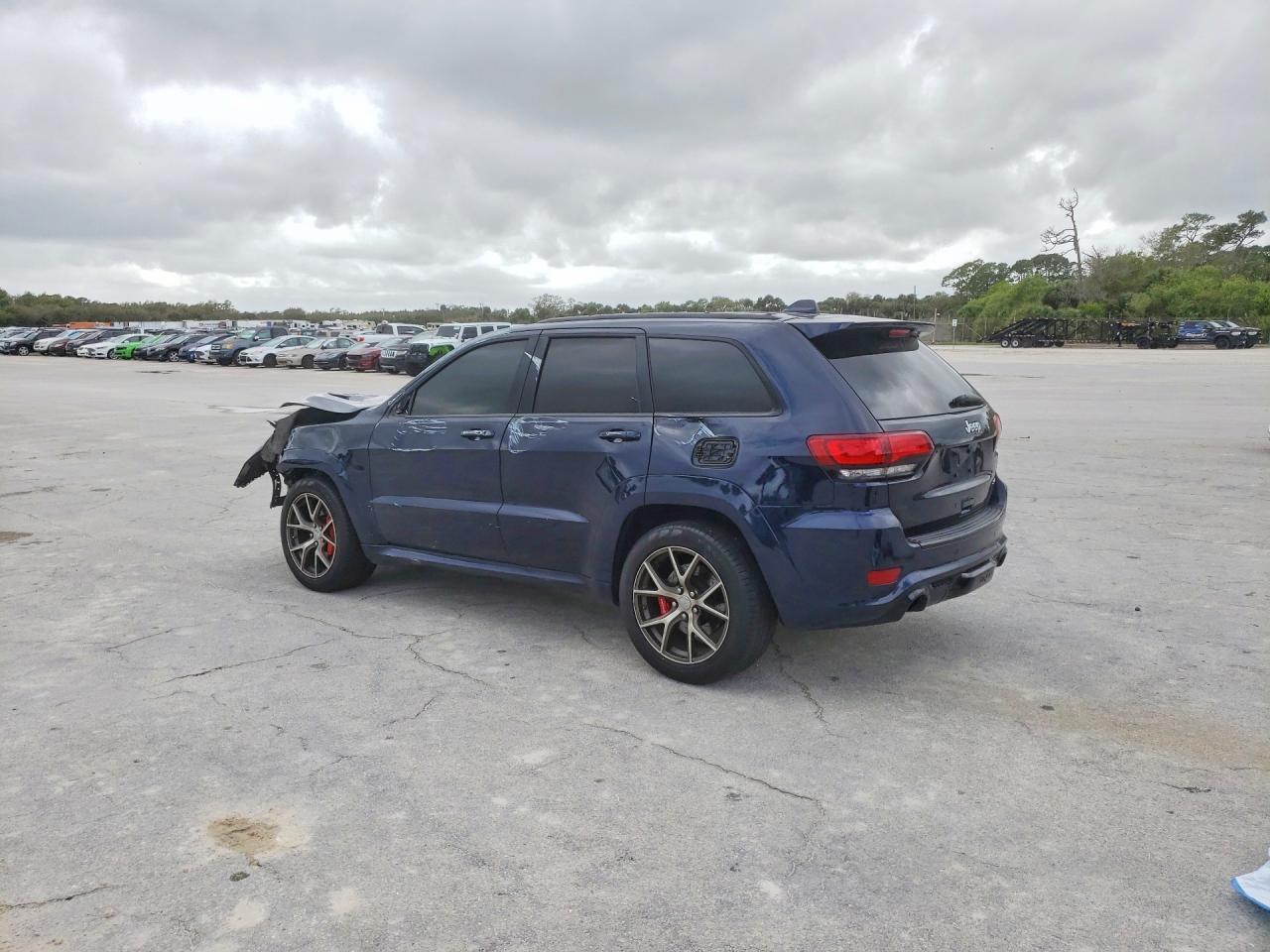 2017 Jeep Grand Cherokee Srt-8 - zdjęcie 2