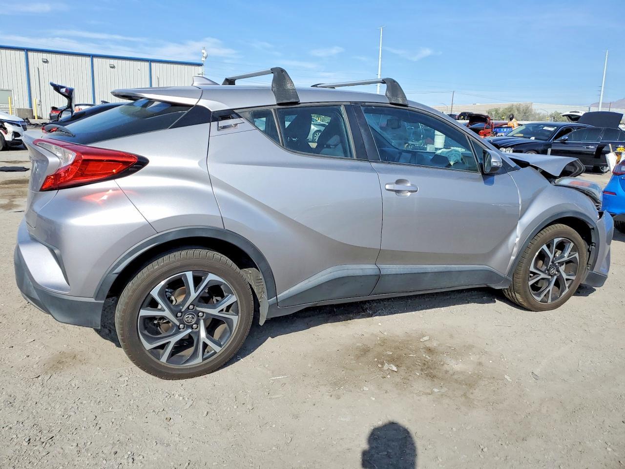 2018 Toyota C-Hr Xle - zdjęcie 3
