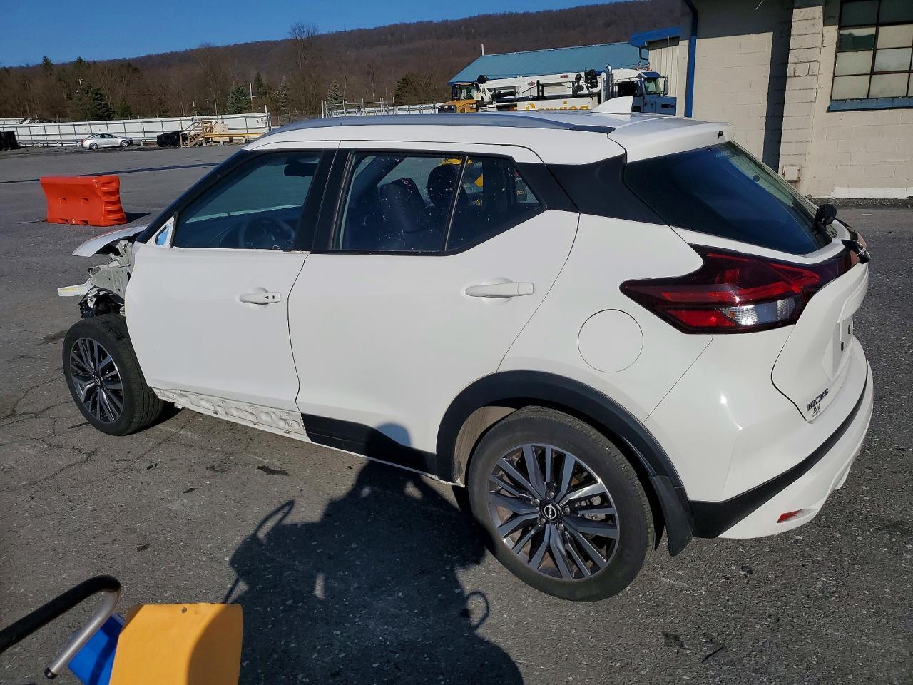 2024 Nissan Kicks Sv - zdjęcie 2