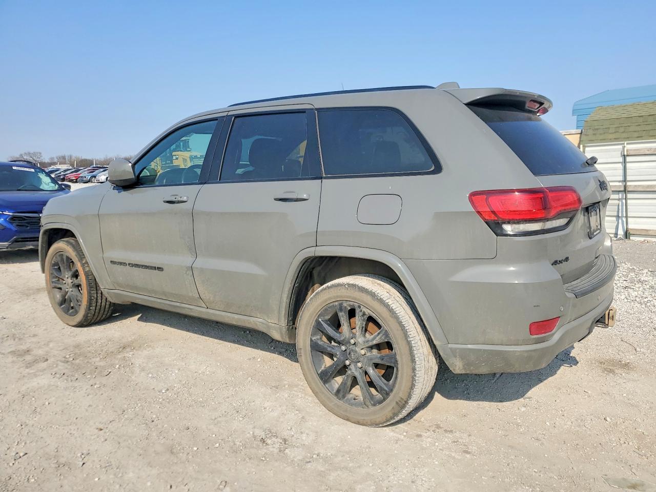 2022 Jeep Grand Cherokee Laredo E - zdjęcie 2