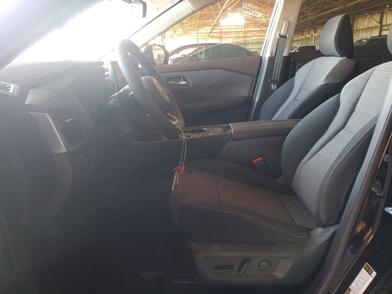 2022 Nissan Rogue Sv - zdjęcie 7