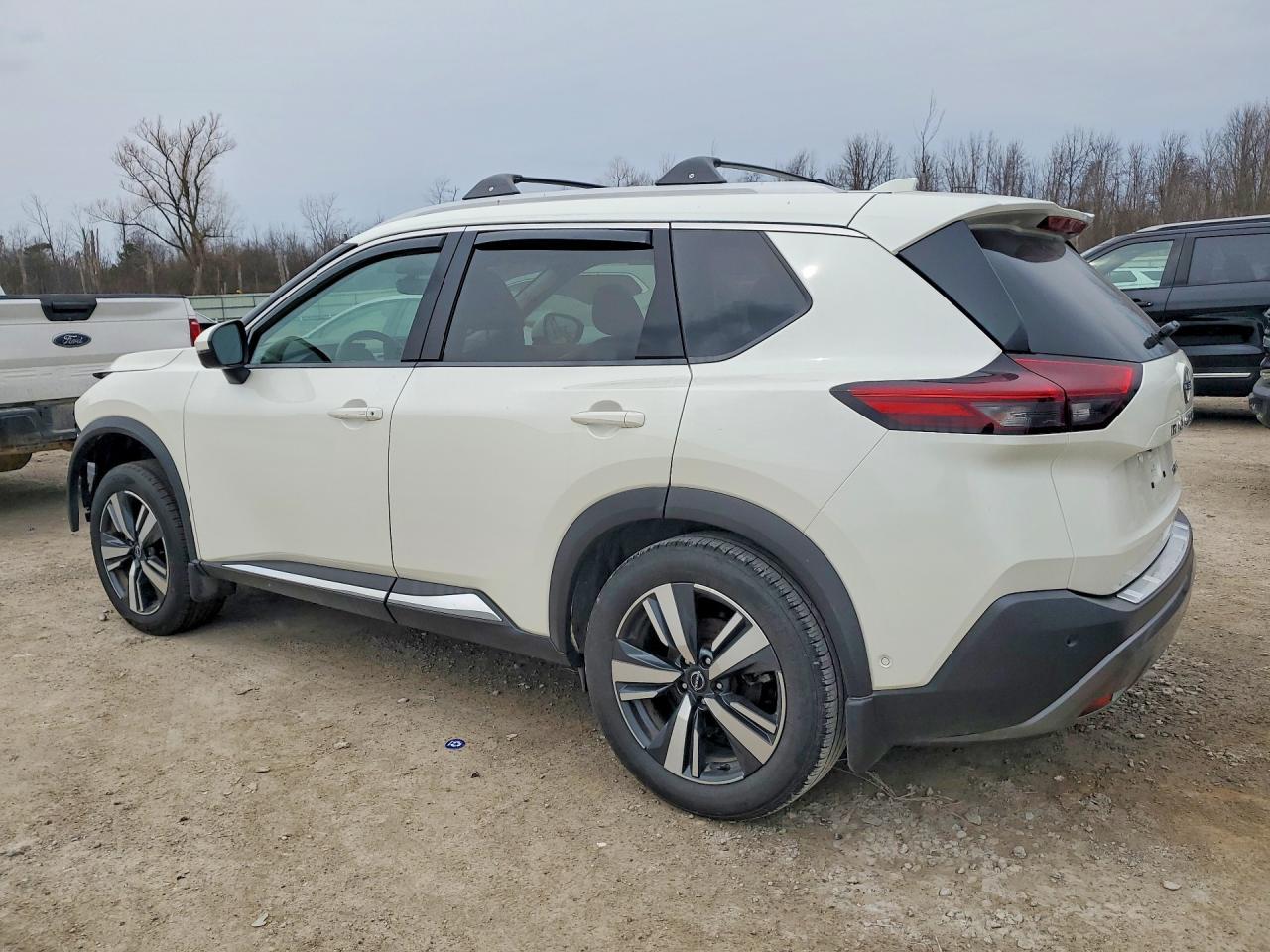 2023 Nissan Rogue Sl - zdjęcie 2