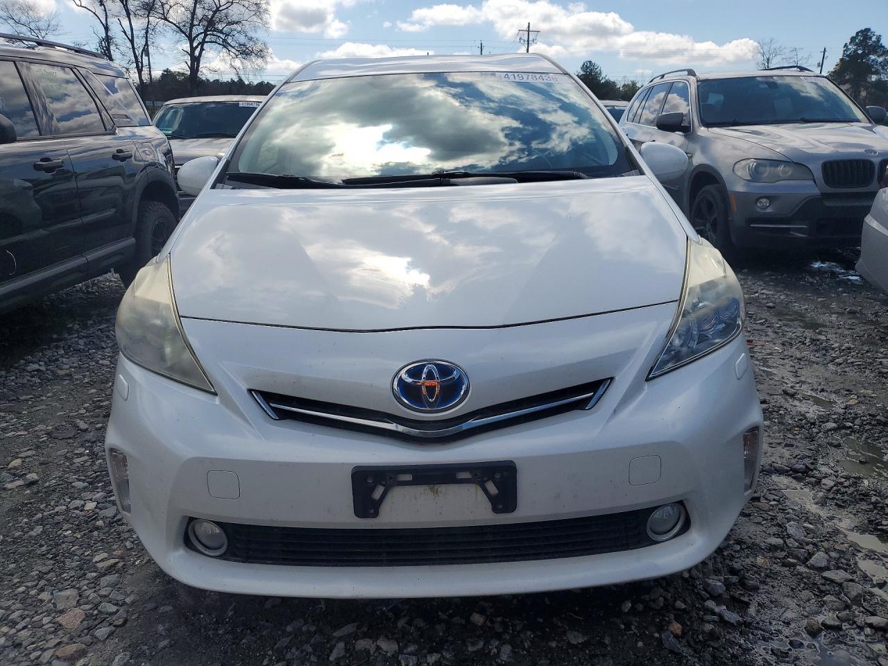 2013 Toyt Prius V - zdjęcie 5