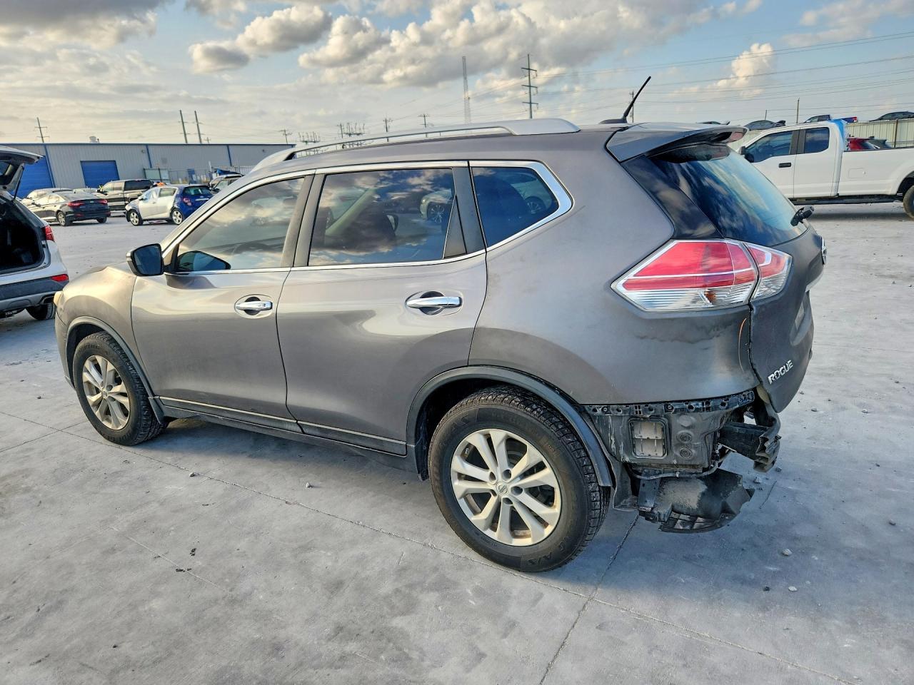 2014 Nissan Rogue Sv - zdjęcie 2