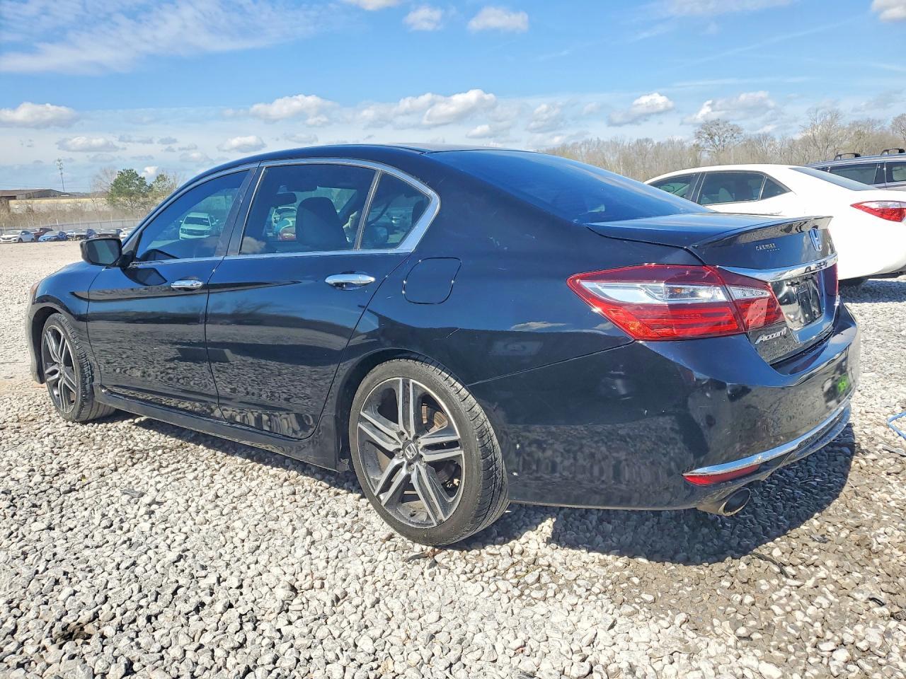 2017 Honda Accord Sport - zdjęcie 2