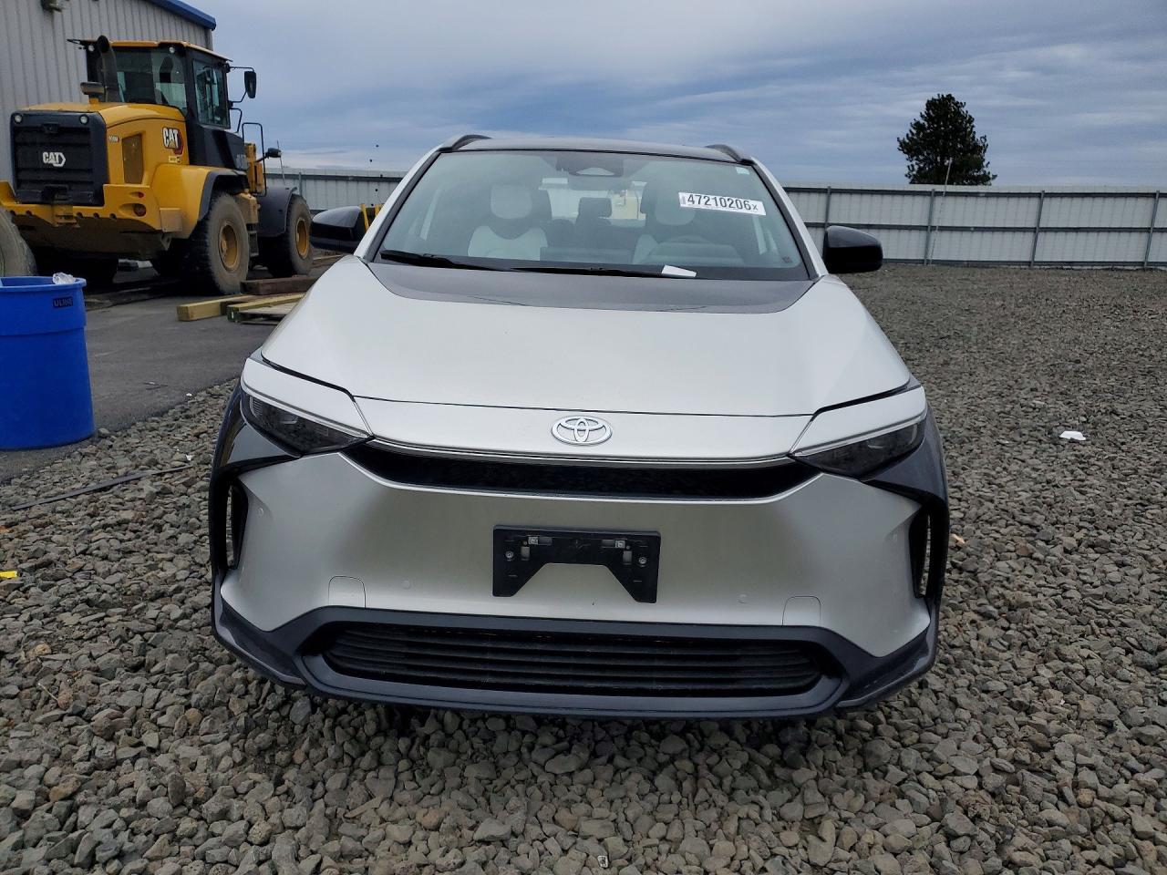 2024 Toyota Bz4X Xle - zdjęcie 5
