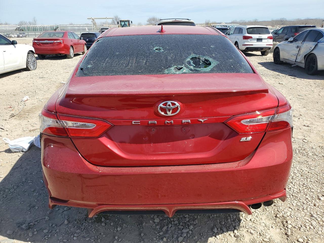 2019 Toyota Camry Se - zdjęcie 6