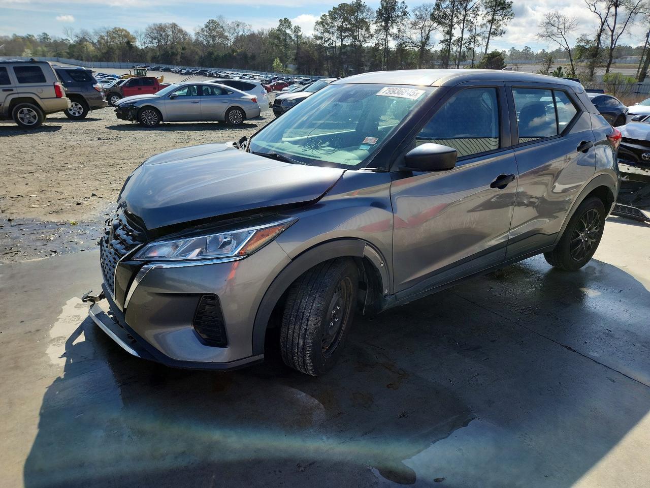 2021 Nissan Kicks S - zdjęcie główne