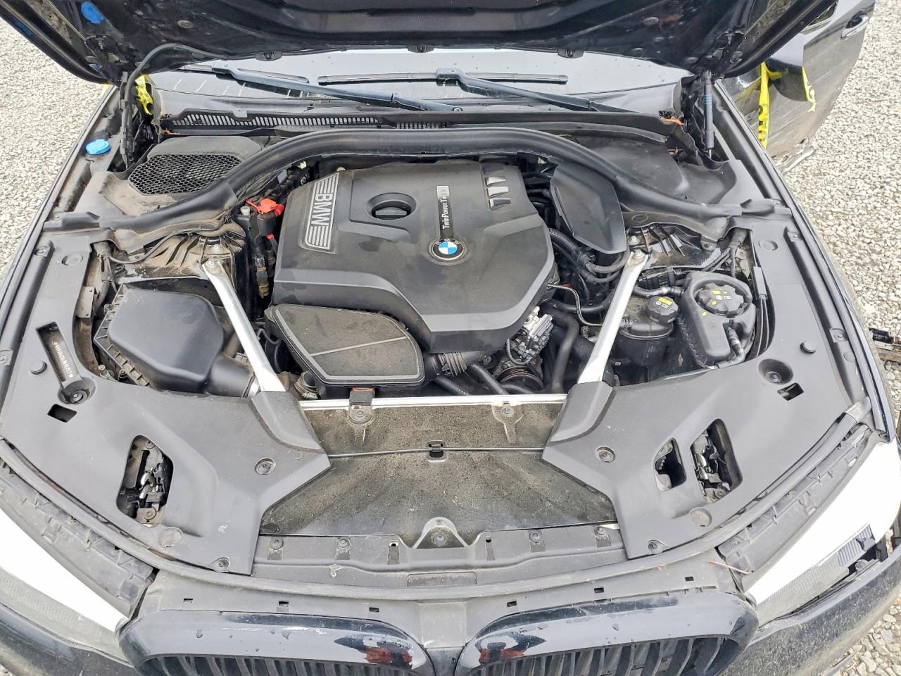 2018 BMW 530 I - zdjęcie 11