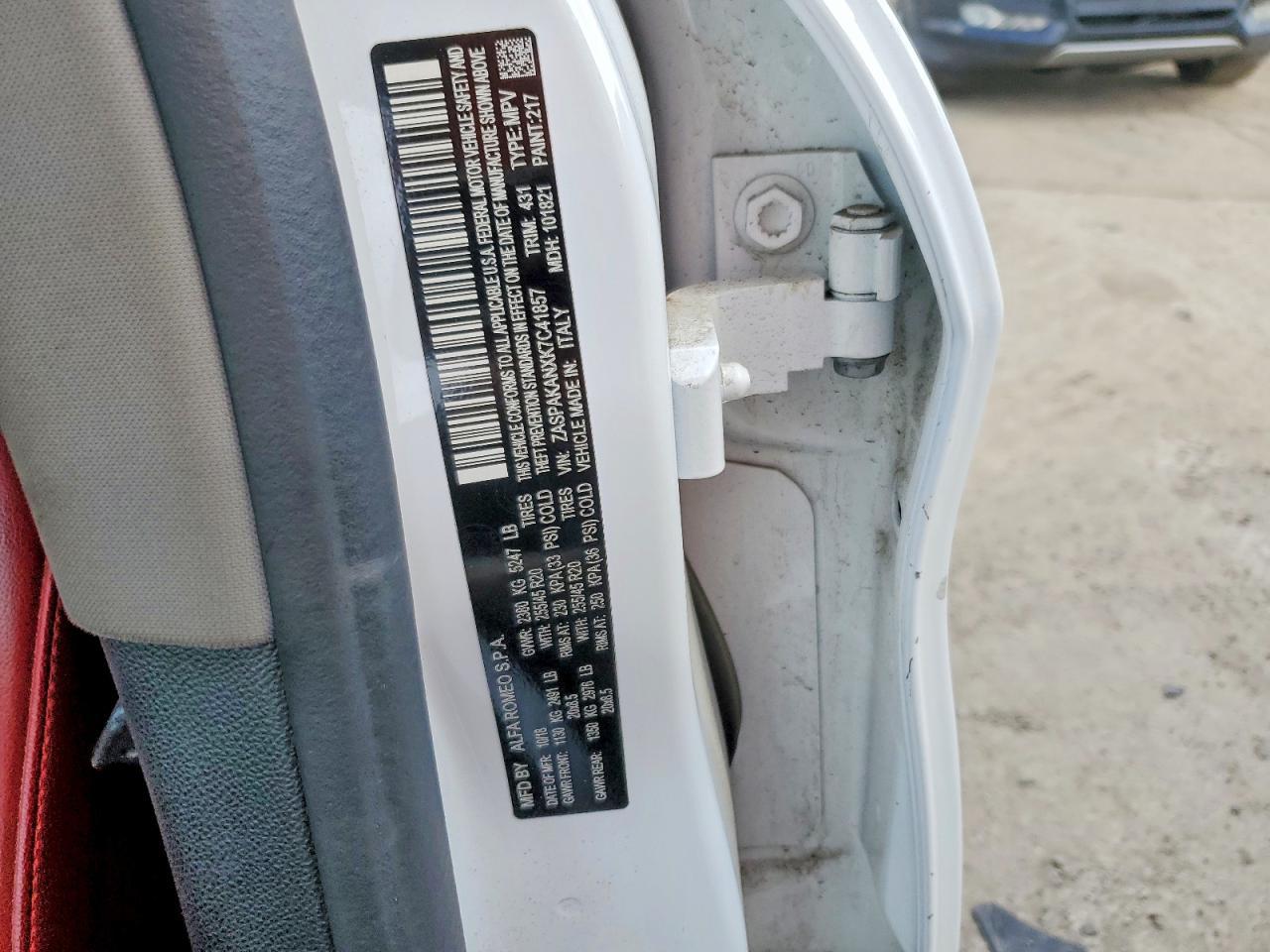 2019 Alfa Romeo Stelvio - zdjęcie 13