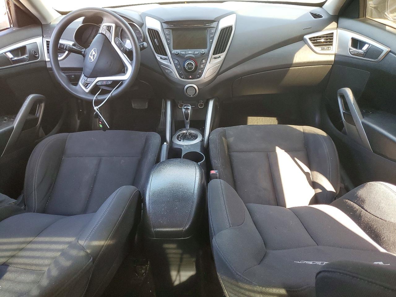 2013 Hyundai Veloster Base - zdjęcie 8