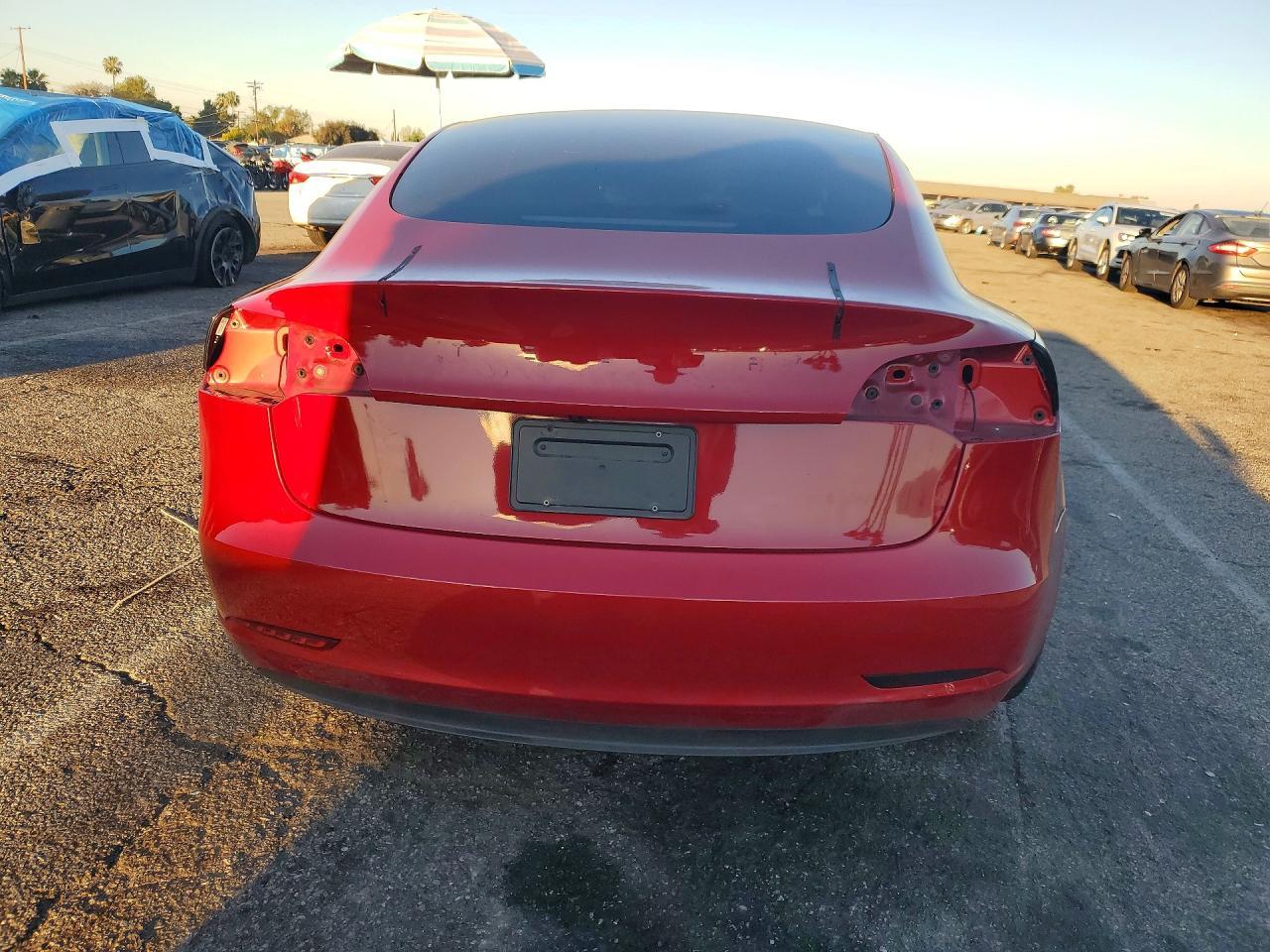 2023 Tesla Model 3 - zdjęcie 6