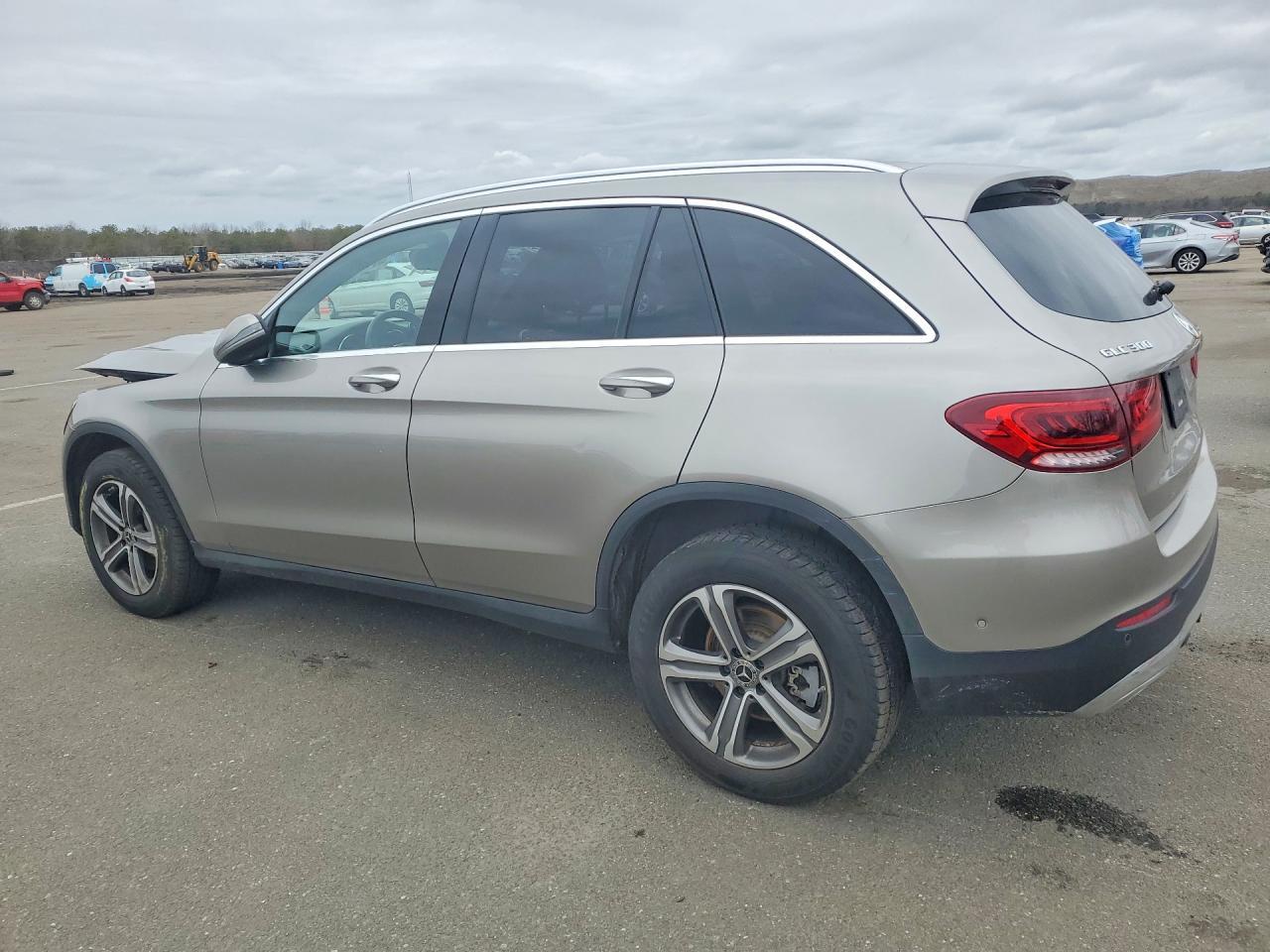 2022 Mercedes-Benz Glc 300 4Matic - zdjęcie 2