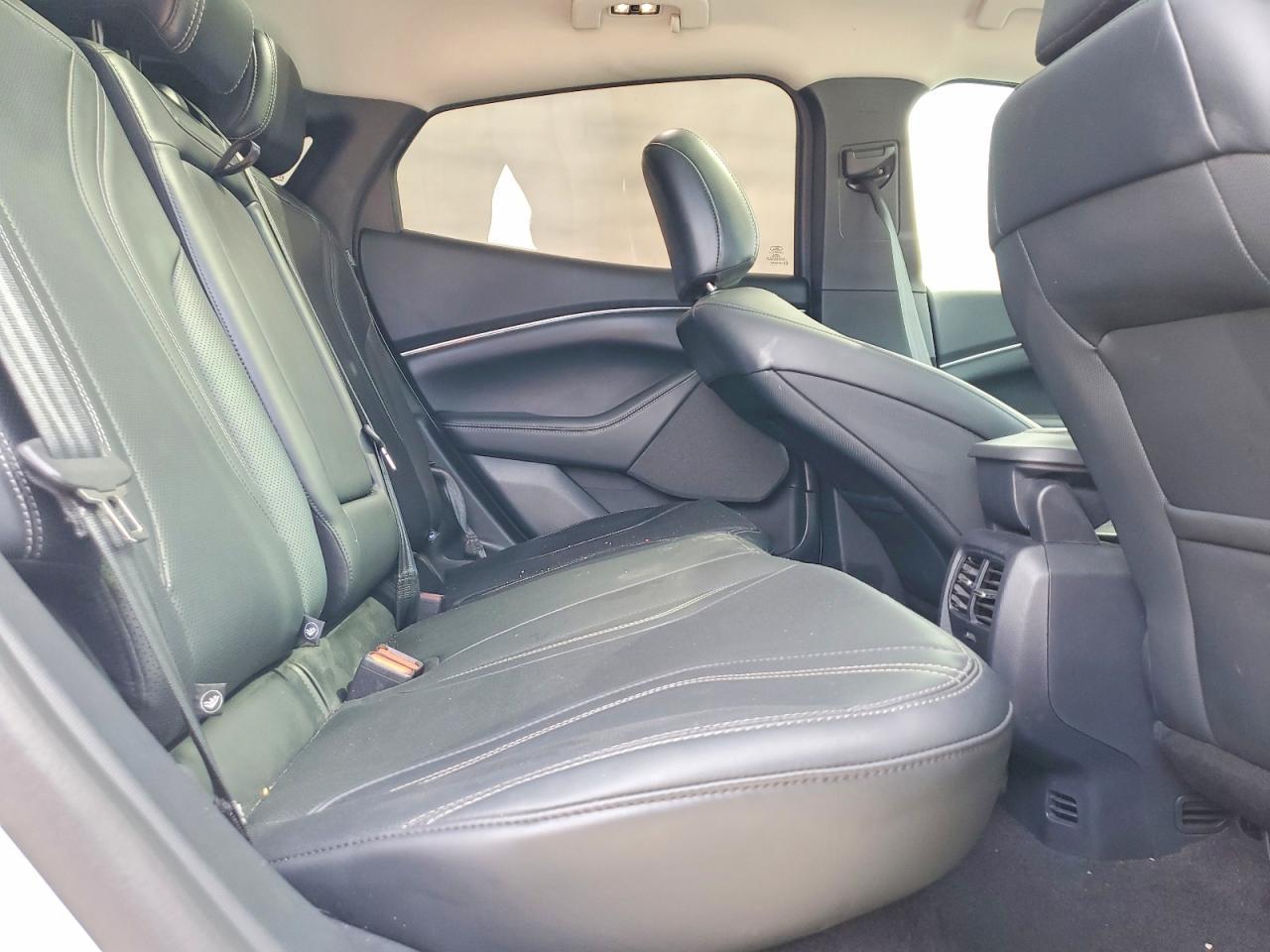 2024 Ford Mustang Mach-E Premium - zdjęcie 10