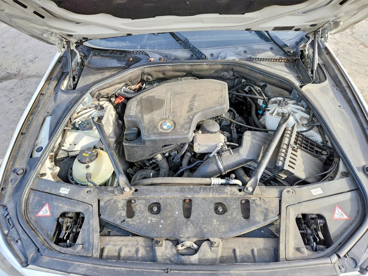 2016 BMW 528 Xi - zdjęcie 11