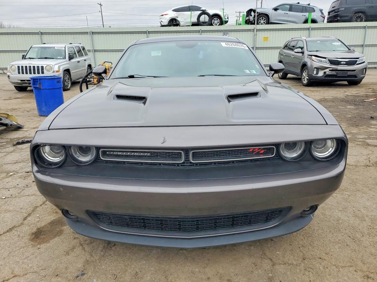 Dodge Challenger - zdjęcie 5