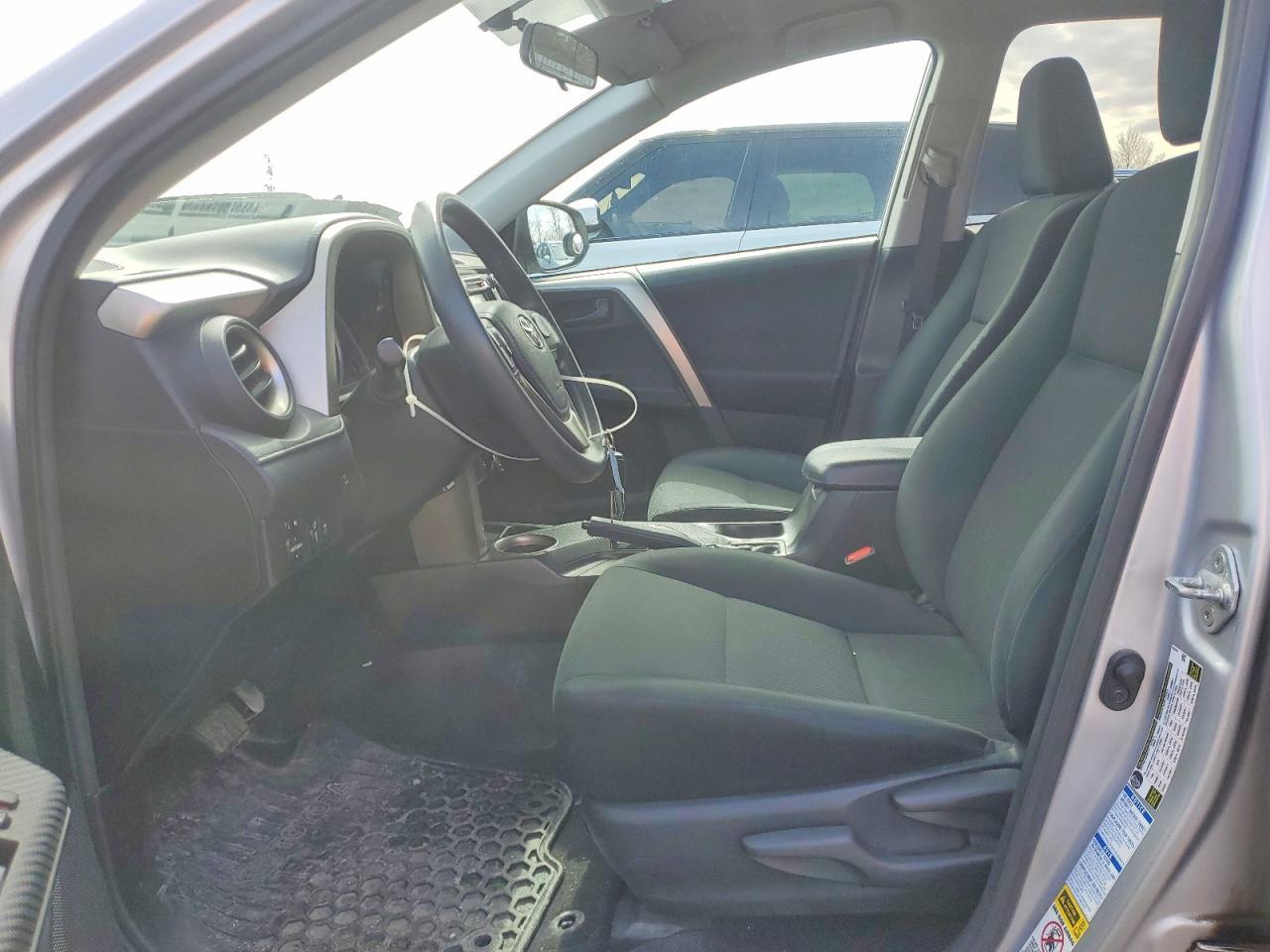 2015 Toyota Rav4 Le - zdjęcie 7