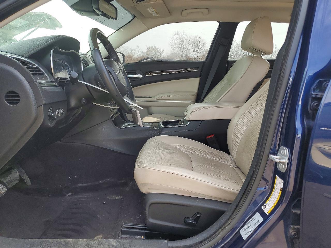 2016 Chrysler 300C - zdjęcie 7