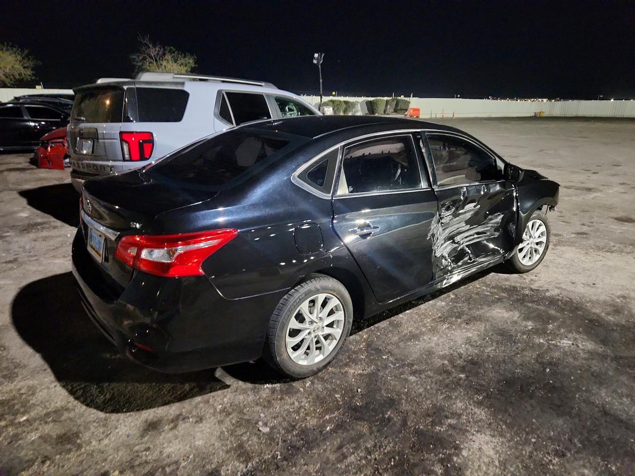 2018 Nissan Sentra Sv - zdjęcie 3