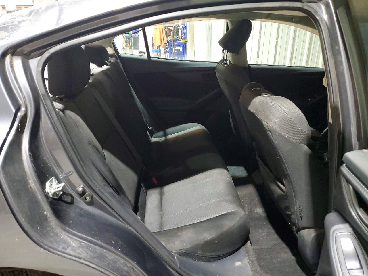 2019 Subaru Impreza Premium - zdjęcie 10