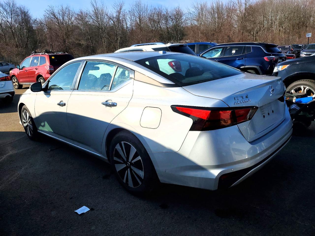 2022 Nissan Altima 2.5 Sv - zdjęcie 2