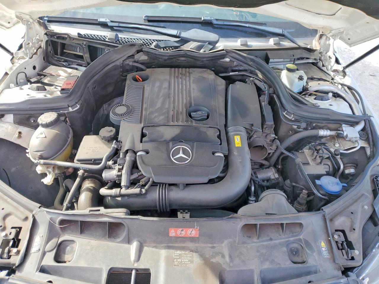 2014 Mercedes-Benz C 250 - zdjęcie 11