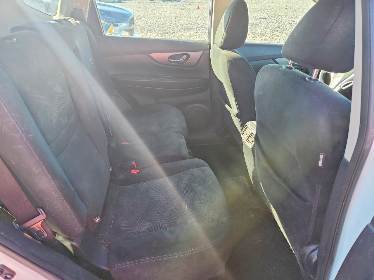 2016 Nissan Rogue S - zdjęcie 11