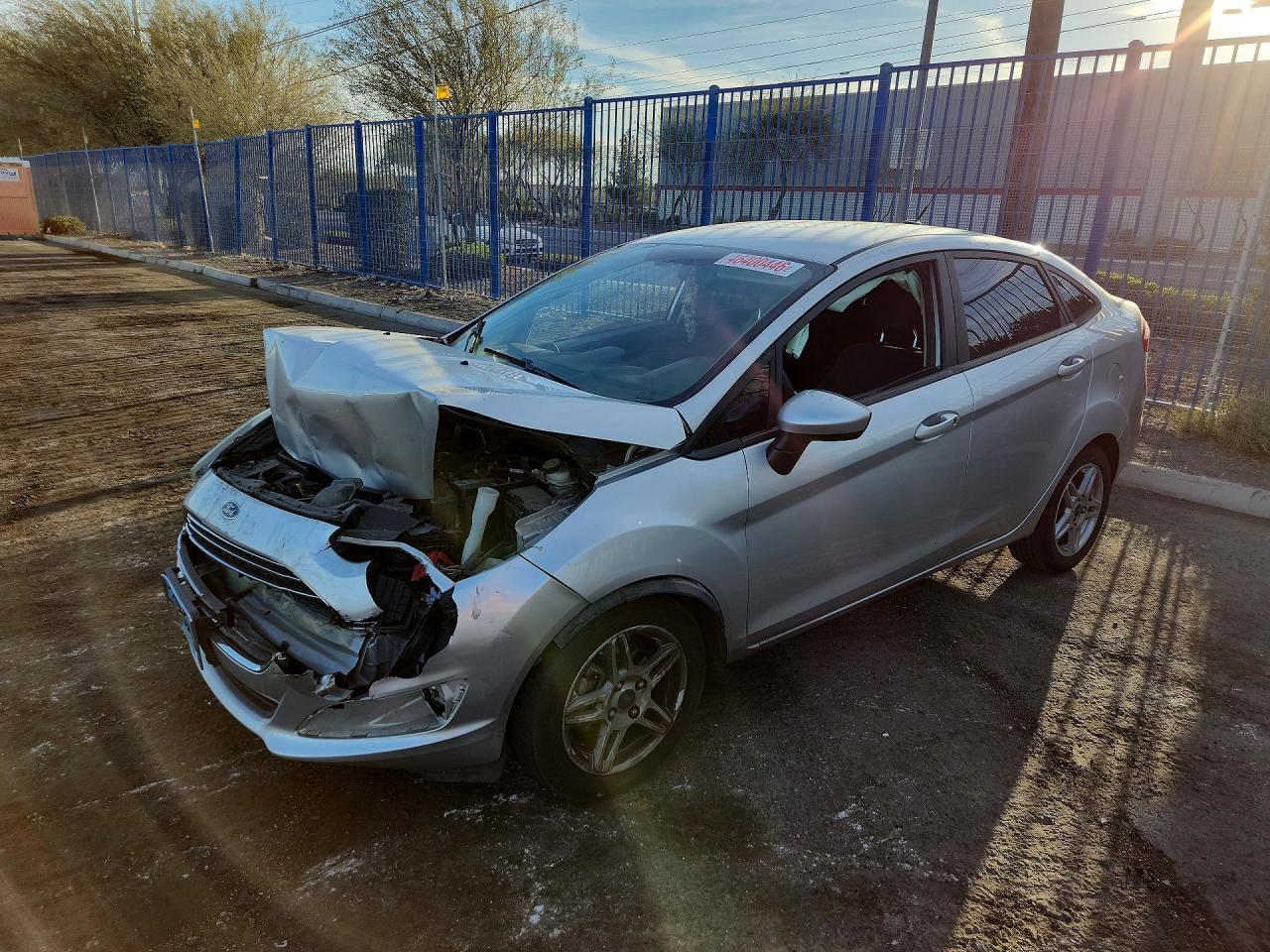 2017 Ford Fiesta Se - zdjęcie główne