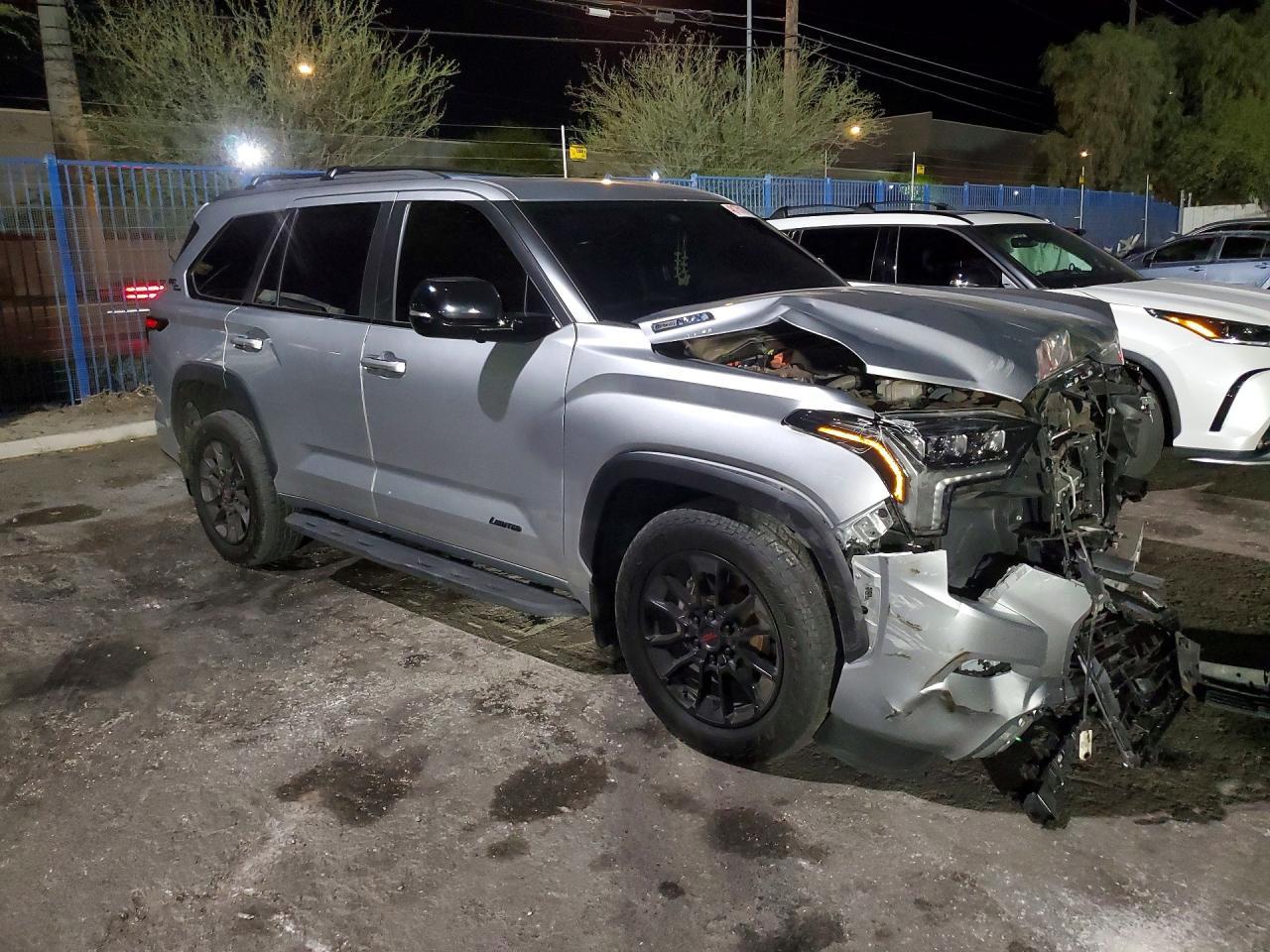 2025 Toyota Sequoia Limited - zdjęcie 4