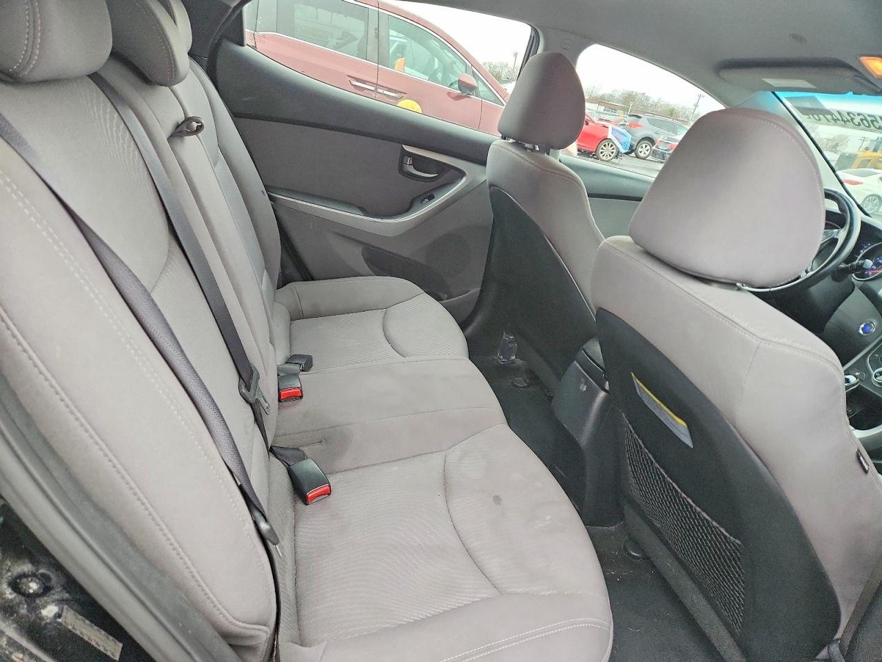 2016 Hyundai Elantra Sport - zdjęcie 10