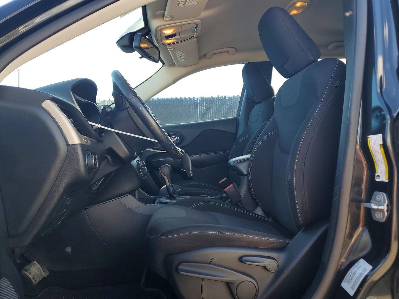 2015 Jeep Cherokee Latitude - zdjęcie 7