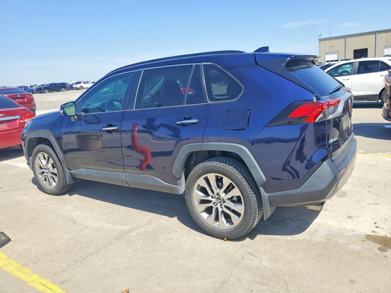 2019 Toyota Rav4 Limited - zdjęcie 2