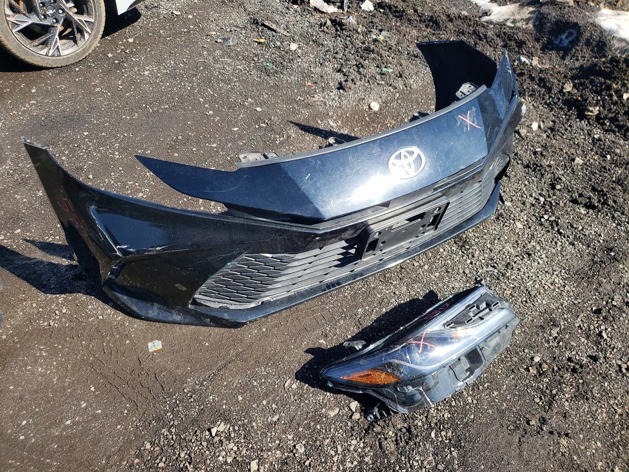 2025 Toyota Camry Le - zdjęcie 12