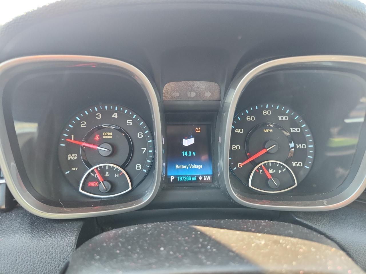 2014 Chevrolet Malibu - zdjęcie 9