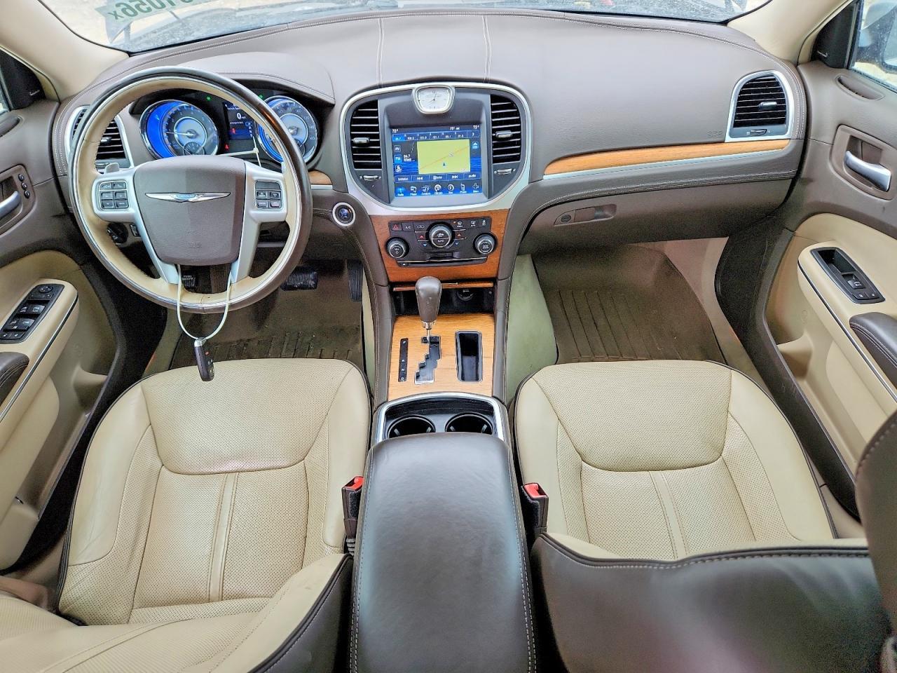 2013 Chrysler 300C Luxury - zdjęcie 8