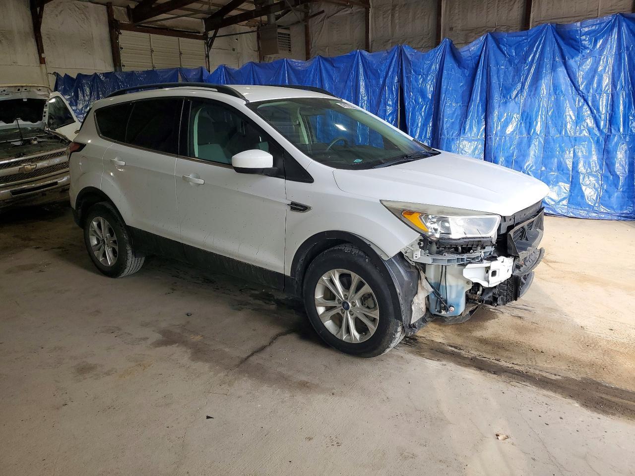 2018 Ford Escape - zdjęcie 4