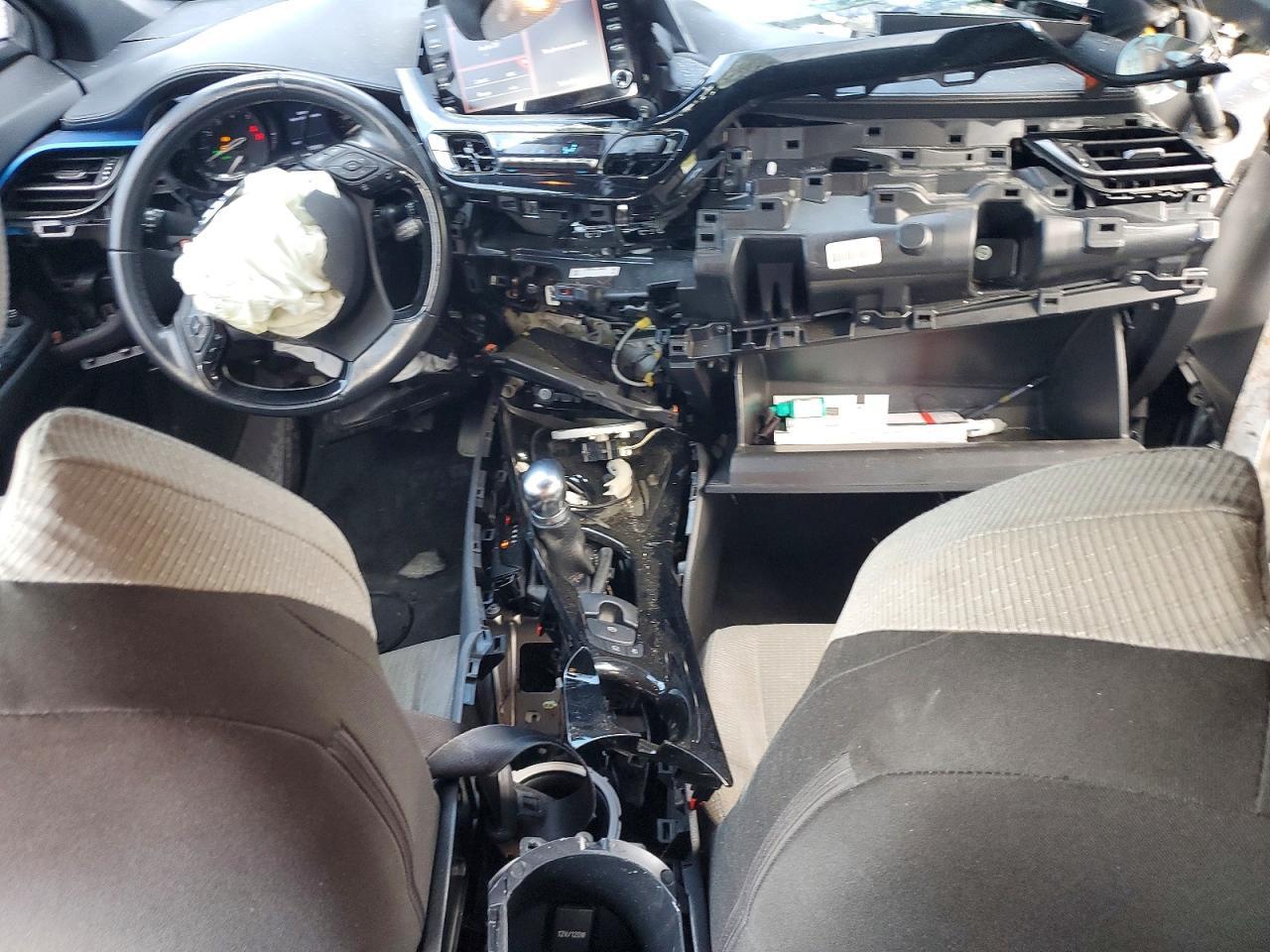 2019 Toyota C-Hr Xle - zdjęcie 8