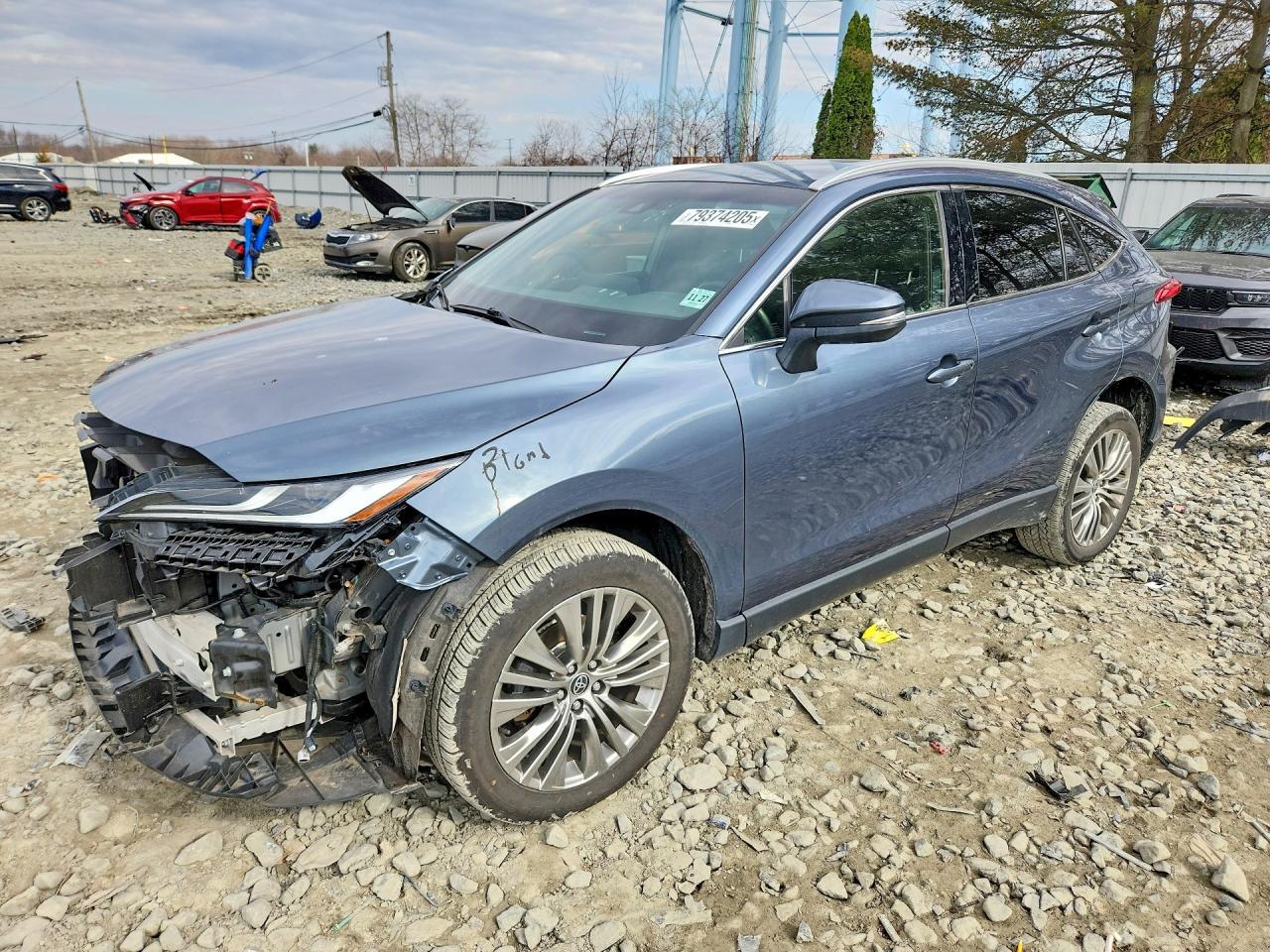 2022 Toyota Venza Xle - zdjęcie główne