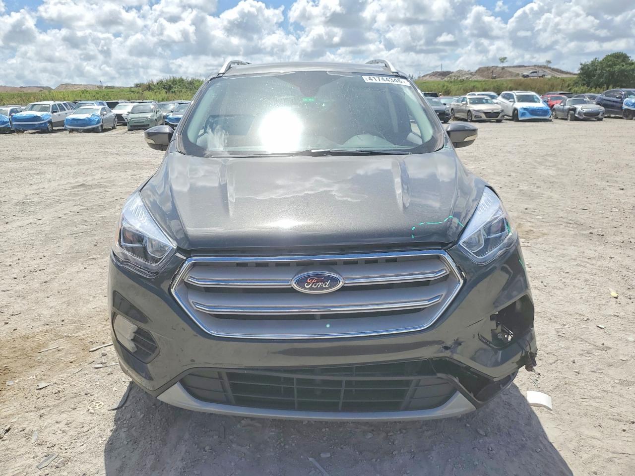 2017 Ford Escape Titanium - zdjęcie 5