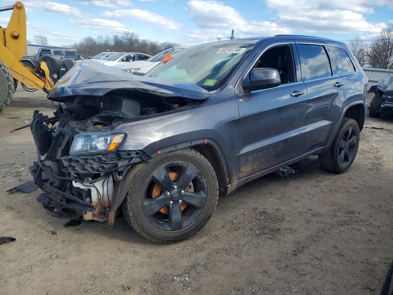 2015 Jeep Grand Cherokee Laredo - zdjęcie główne