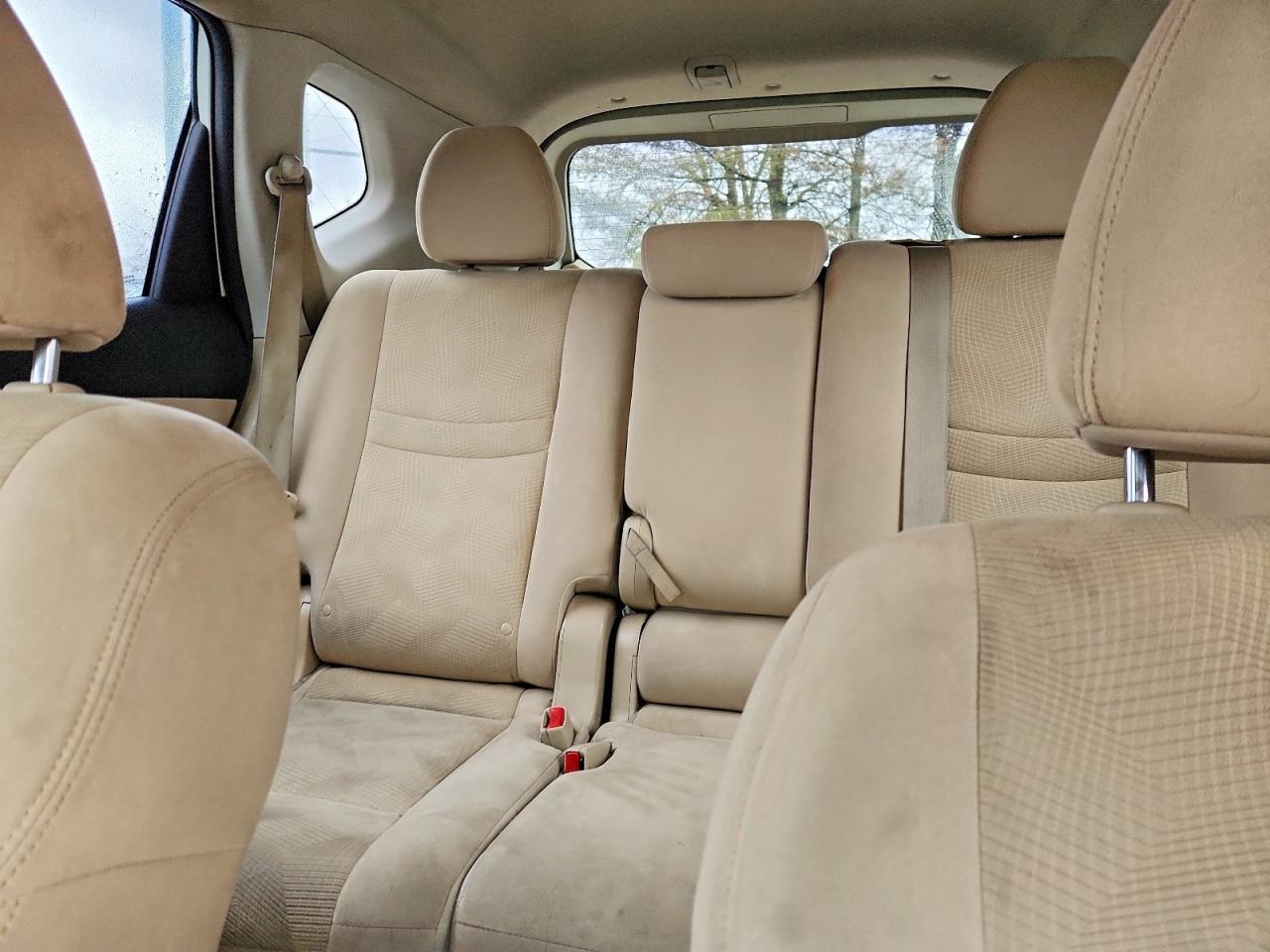 2015 Nissan Rogue S - zdjęcie 10