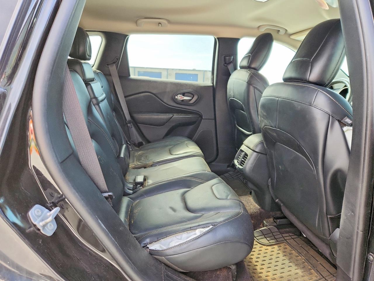 2016 Jeep Cherokee Limited - zdjęcie 11